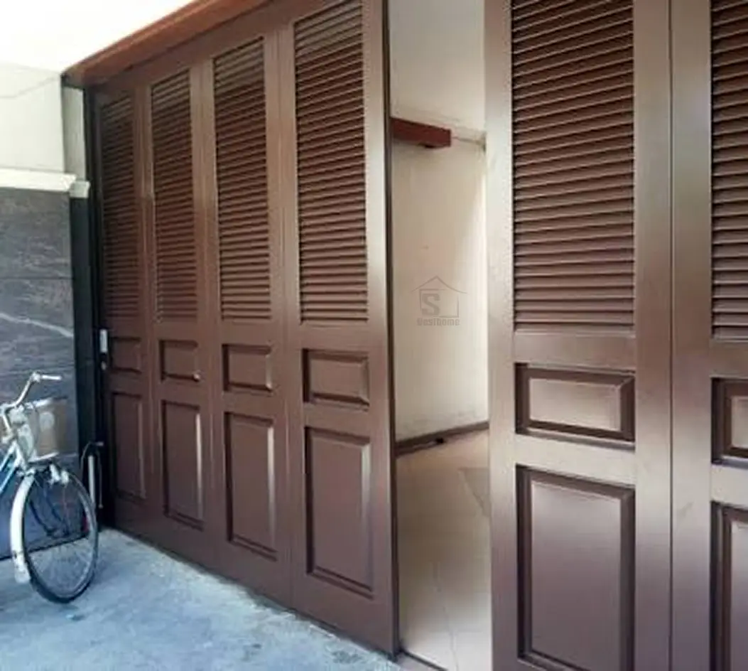 Pintu besi garasi